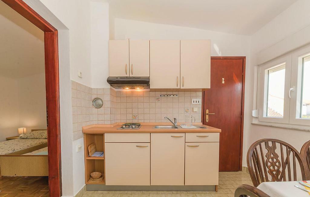 Apartmani Dokoza Vir Exteriör bild