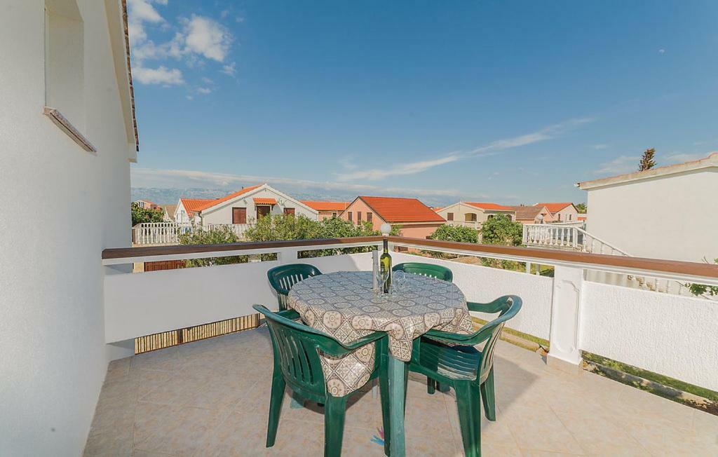 Apartmani Dokoza Vir Exteriör bild