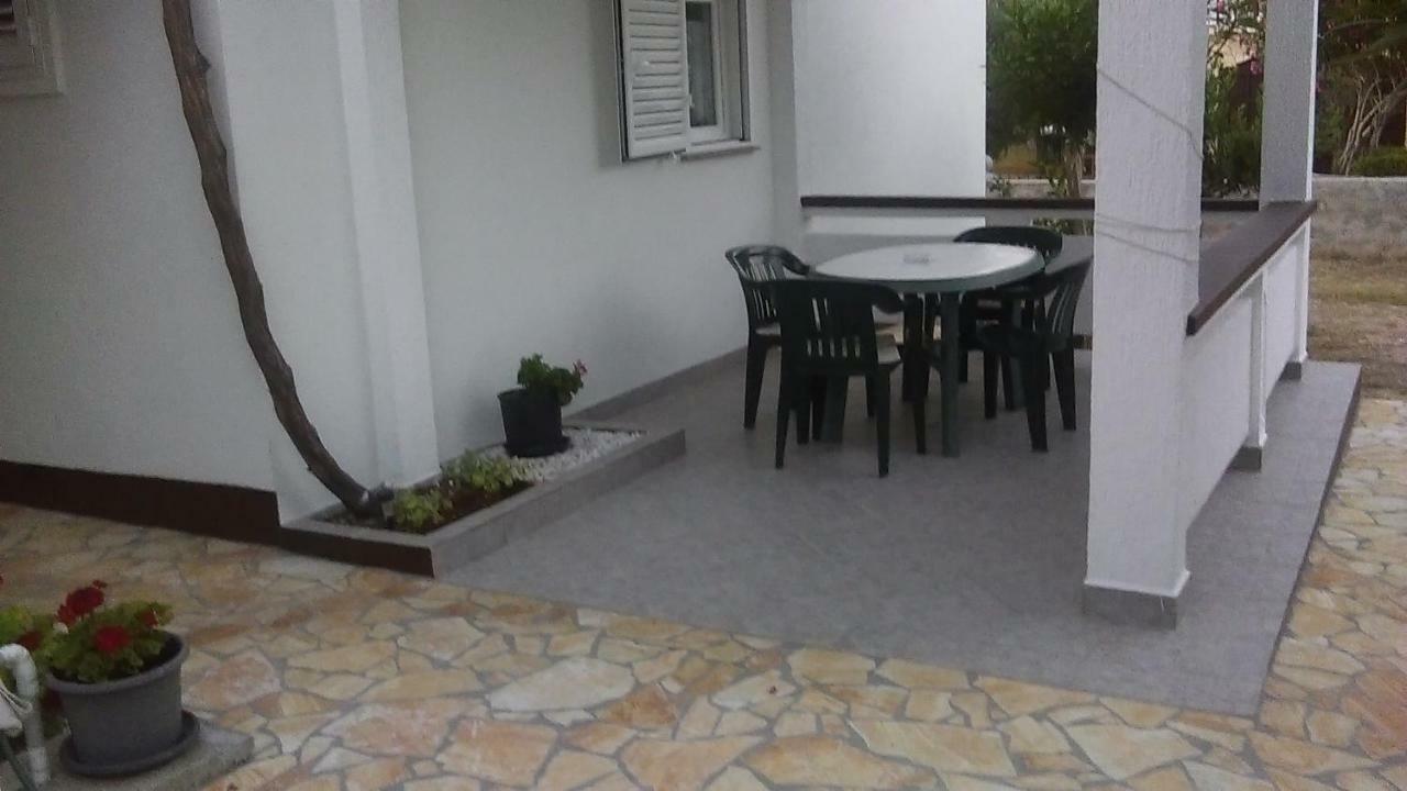 Apartmani Dokoza Vir Exteriör bild